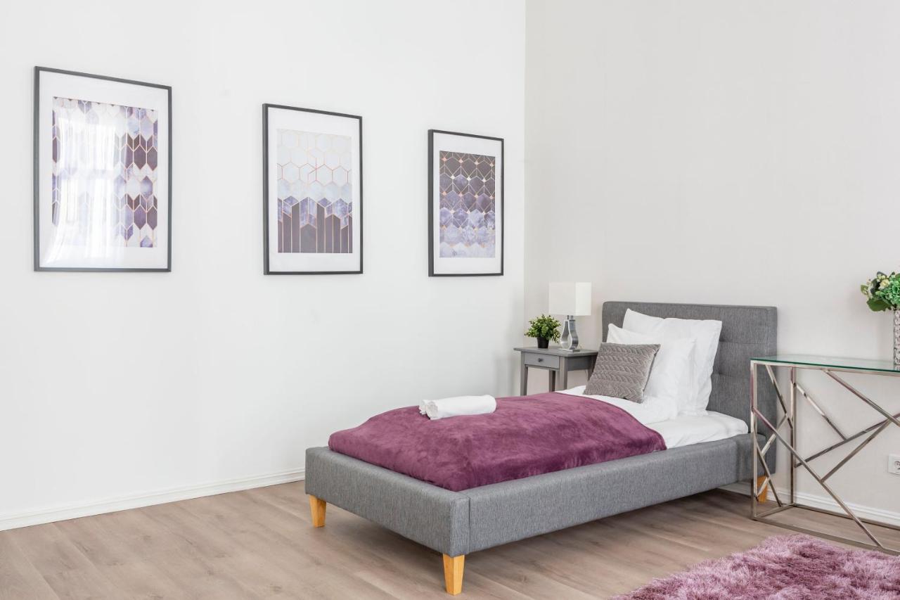 Exclusive Downtown Apartment In The Heart Of Budapeste Exterior foto