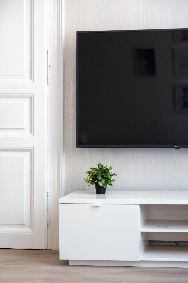 Exclusive Downtown Apartment In The Heart Of Budapeste Exterior foto